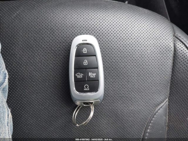 5NTJEDAF8NH013283 Hyundai Santa Cruz Limited