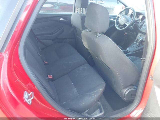 1FADP3K23HL259577 Ford FOCUS SE