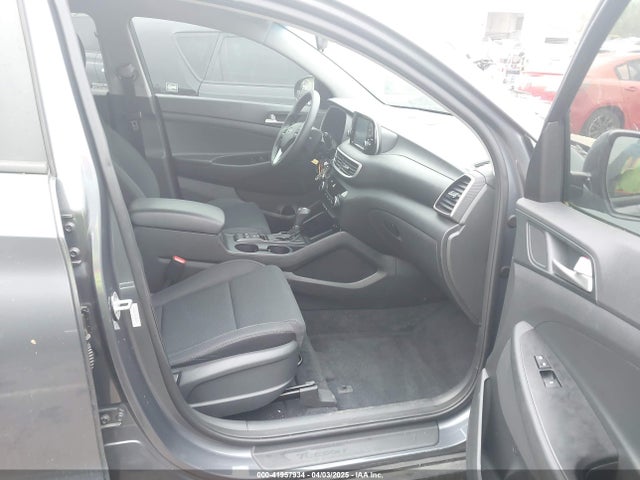 KM8J23A48KU996494 Hyundai TUCSON SE