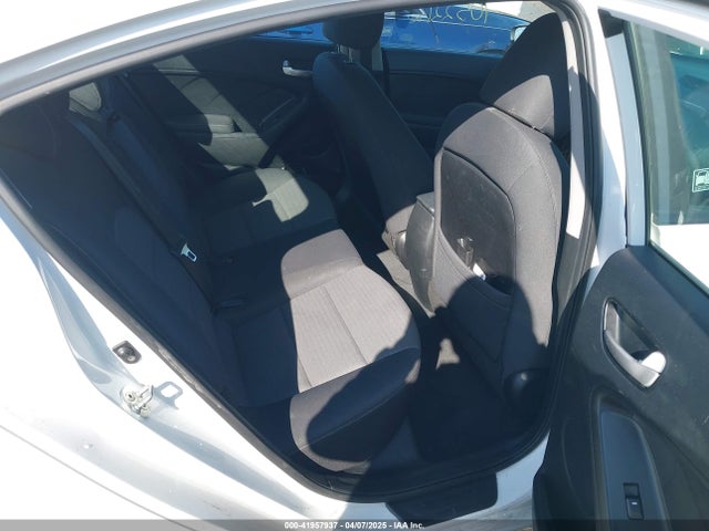 3KPFL4A7XJE172243 KIA FORTE LX
