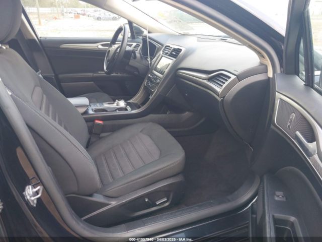 3FA6P0LUXKR243571 Ford Fusion Hybrid Se