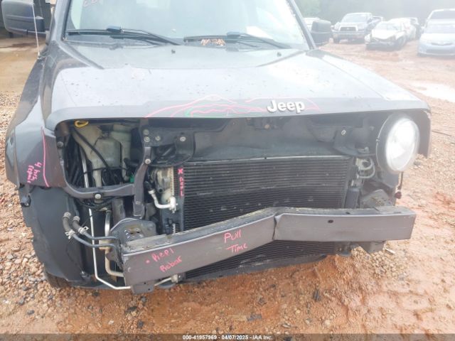 1C4NJPBA0HD157503 Jeep Patriot Sport Fwd