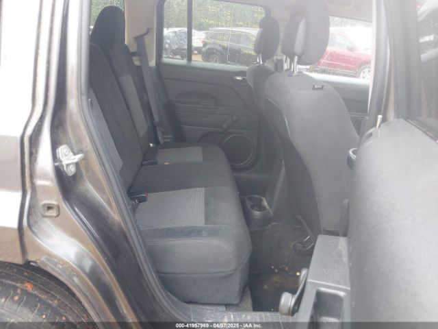 1C4NJPBA0HD157503 Jeep Patriot Sport Fwd