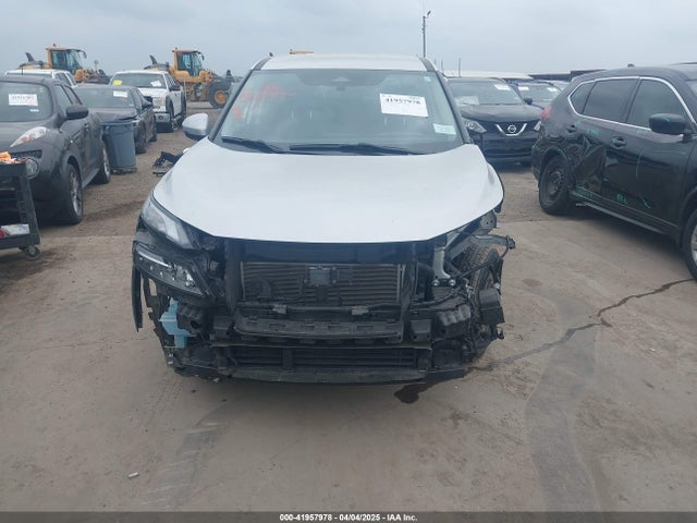 JN8BT3BA5PW403801 Nissan Rogue Sv Fwd