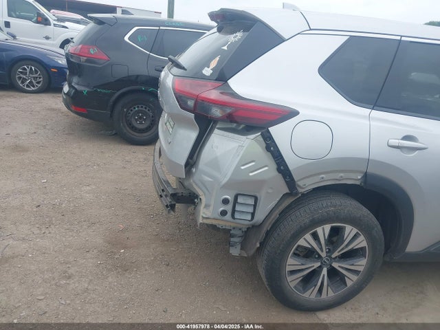 JN8BT3BA5PW403801 Nissan Rogue Sv Fwd