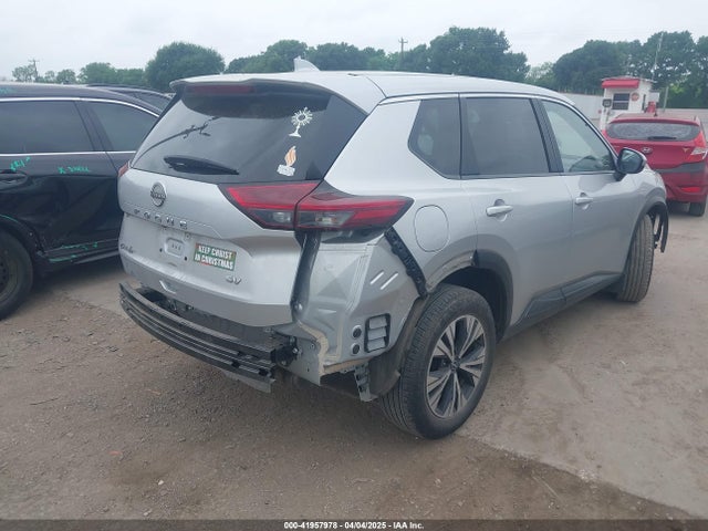 JN8BT3BA5PW403801 Nissan Rogue Sv Fwd