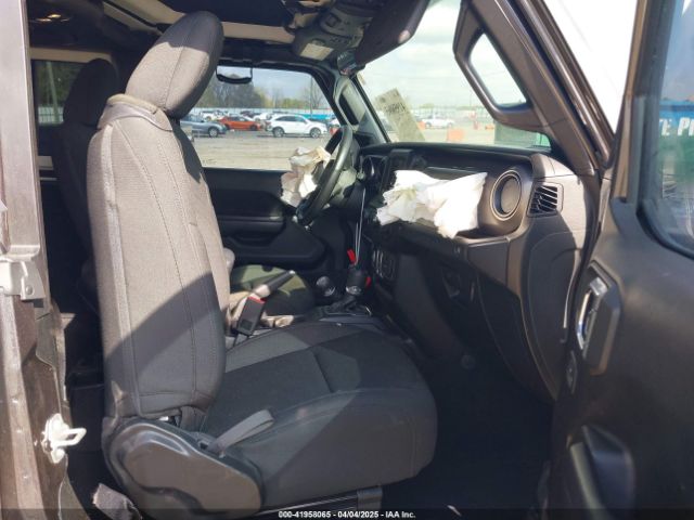2020 JEEP WRANGLER 1C4GJXAGXLW320279 Photo 4