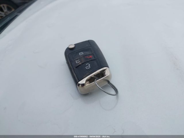 WVWLF7AU4GW142039 Volkswagen Golf R 4-door