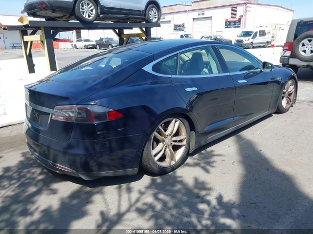 2013 TESLA MODEL S 5YJSA1CNXDFP06077 Photo 3