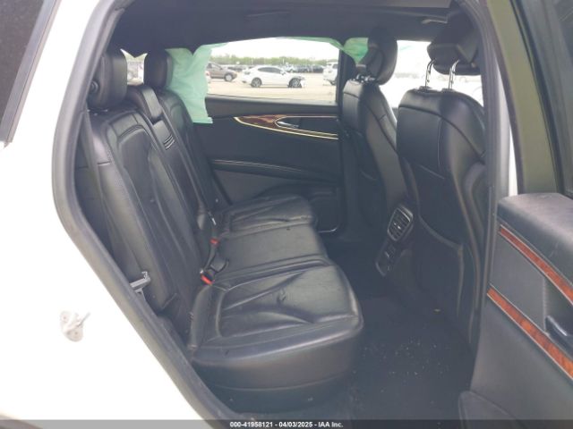 2LMPJ6LR0JBL19858 Lincoln Mkx Reserve