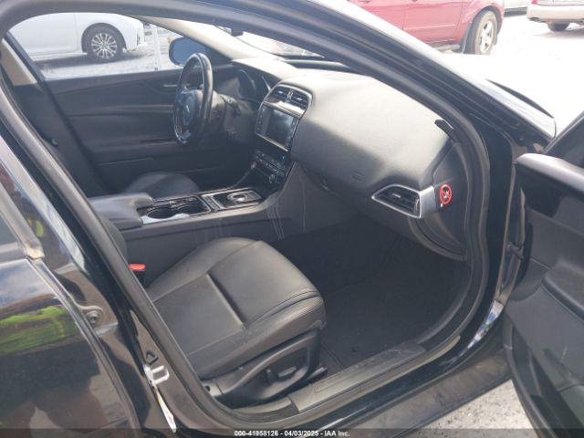 SAJAR4BG9HA973543 Jaguar Xe 25t