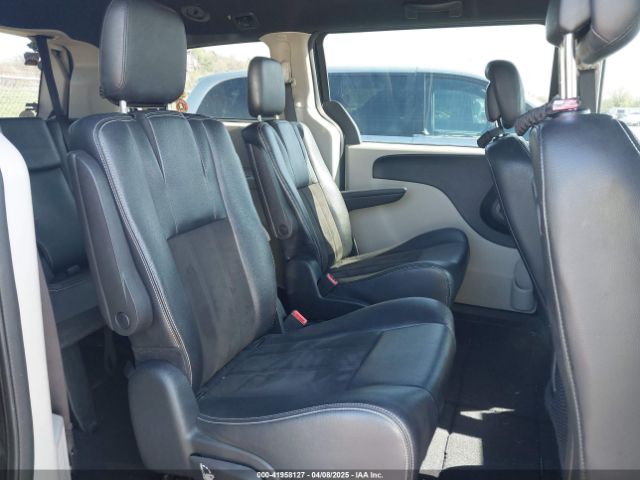2C4RDGCG9KR774978 Dodge Grand Caravan Sxt