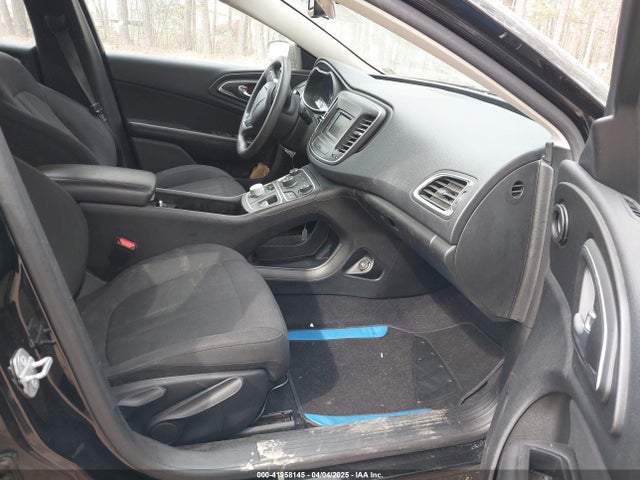 Chrysler 200 Limited 2015 1C3CCCAB1FN623343 Image 5