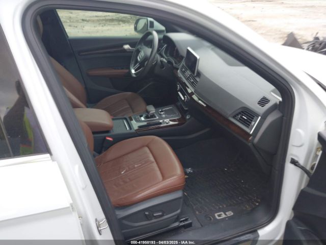WA1CNAFY8K2053936 Audi Q5 45 Premium