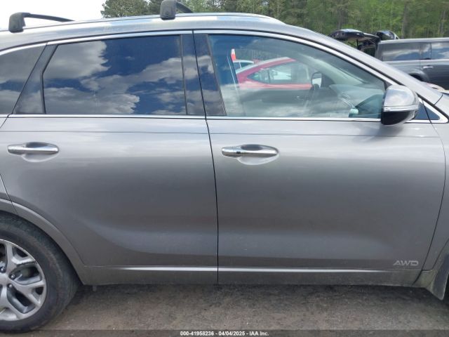 5XYPKDA50HG272421 KIA Sorento 3.3l Sx