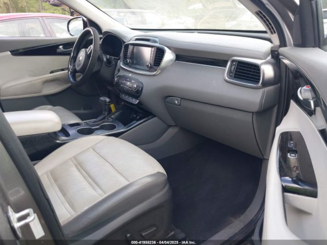 5XYPKDA50HG272421 KIA Sorento 3.3l Sx