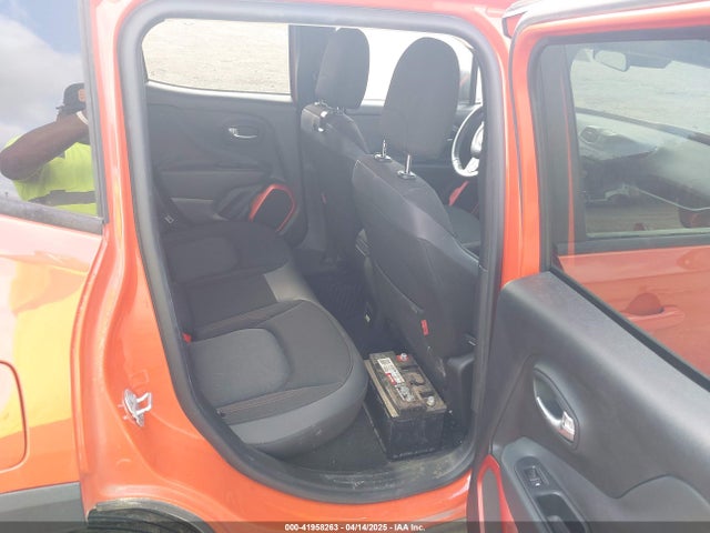 ZACCJBCT1GPE11651 Jeep Renegade Trailhawk