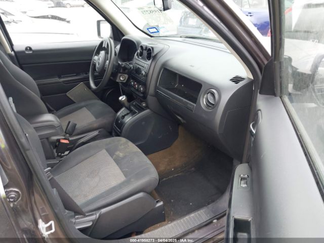 1C4NJPBA8GD600091 Jeep Patriot Sport