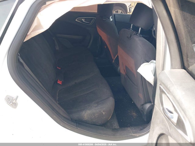 1C3CCCAB4FN575126 Chrysler 200 Limited