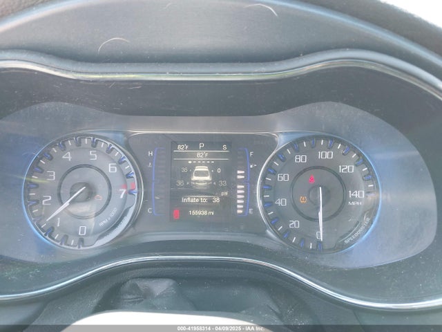 1C3CCCBG6FN570407 Chrysler 200 S