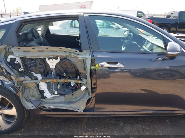 5XXGT4L34KG317817 KIA Optima S