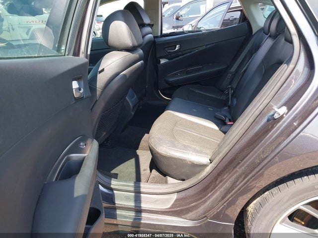 5XXGT4L34KG317817 KIA Optima S