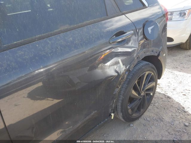 KNDCC3LC7J5133340 KIA NIRO EX