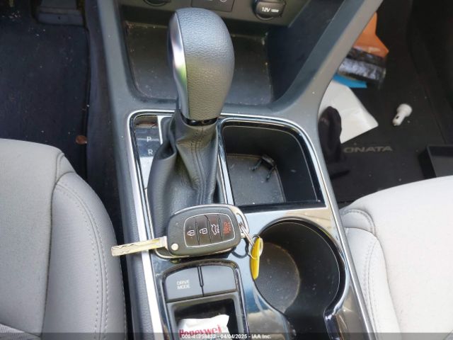 5NPE24AF6JH609186 Hyundai SONATA SE