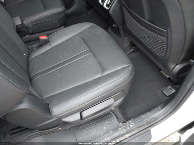 5XYRHDJF3RG251810 KIA Sorento X-line Ex
