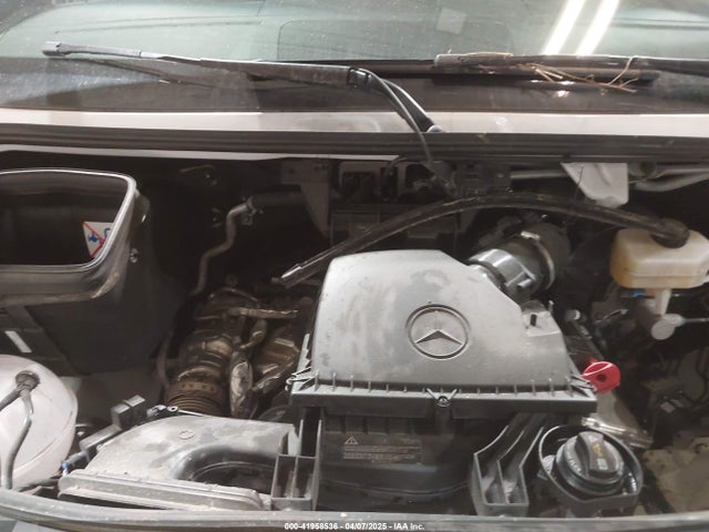 W1Y4NDHY7RT192772 Mercedes-Benz om654