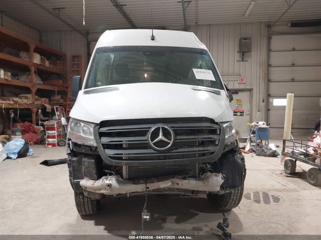 W1Y4NDHY7RT192772 Mercedes-Benz om654