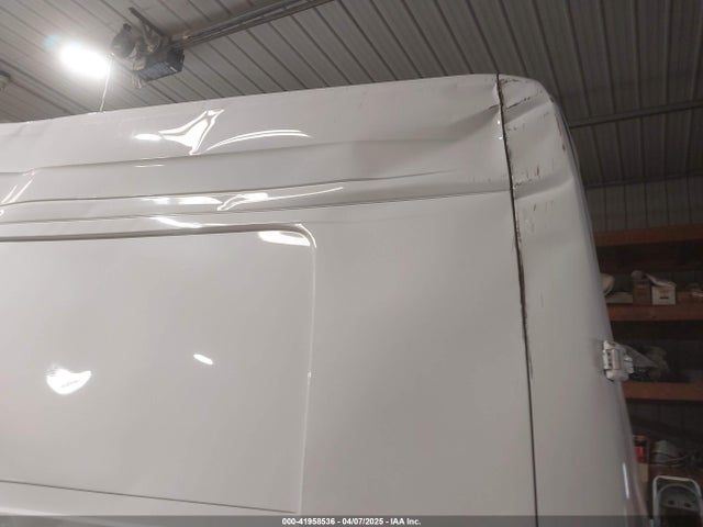 W1Y4NDHY7RT192772 Mercedes-Benz om654