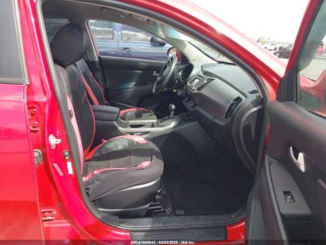 KNDPB3ACXE7635051 KIA Sportage Lx