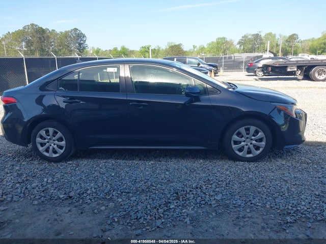 JTDEPMAE0NJ207606 Toyota COROLLA LE