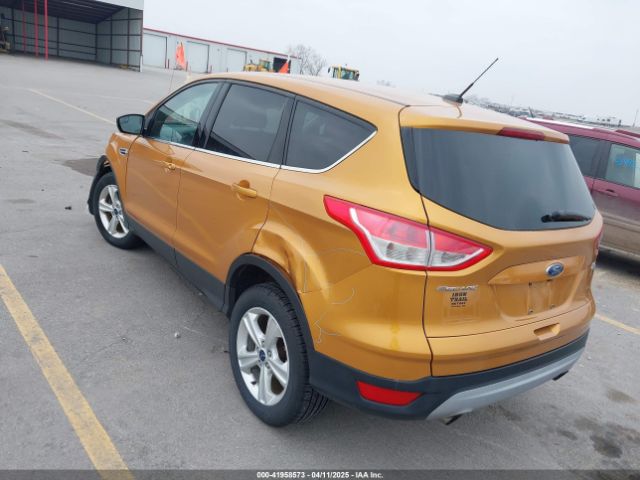 1FMCU9GX1GUC59233 Ford ESCAPE SE