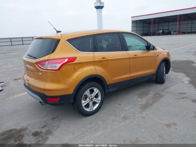 1FMCU9GX1GUC59233 Ford ESCAPE SE