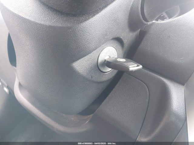 3N1CN7AP5KL863761 Nissan Versa 1.6 Sv