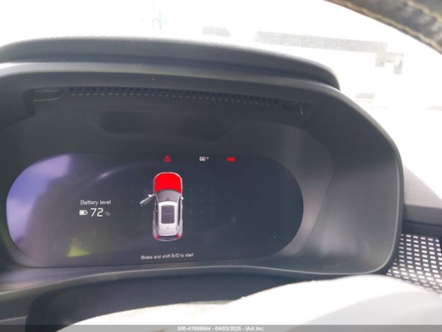 2021 VOLVO XC40 RECHARGE PURE ELECTRIC YV4ED3UR8M2563423 Photo 6