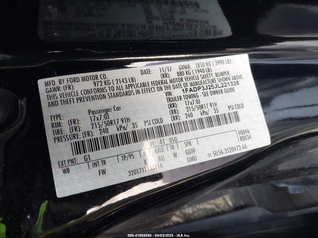 1FADP3J25JL221338 Ford Focus Titanium