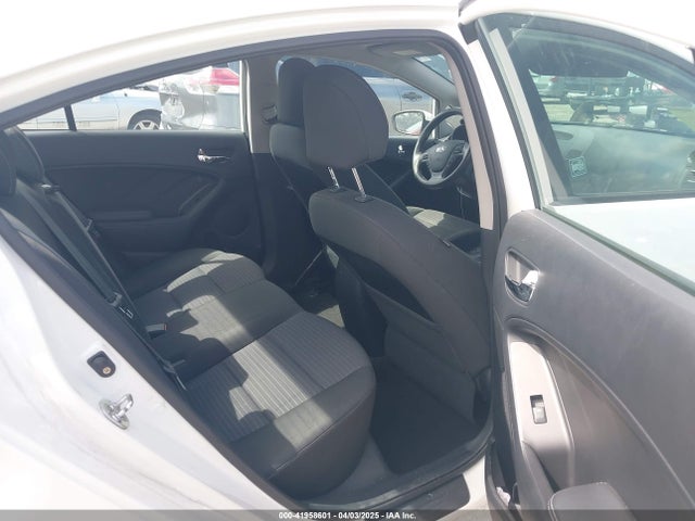 KNAFX4A69F5356035 KIA FORTE LX