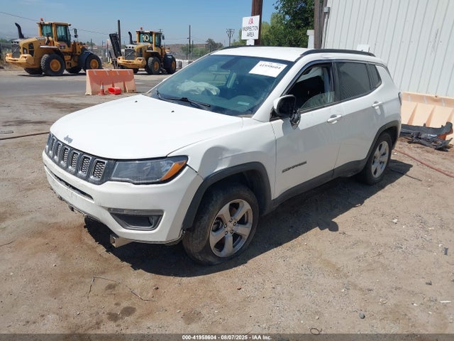 Jeep Compass 2020 3C4NJDBB1LT145760 Image 2