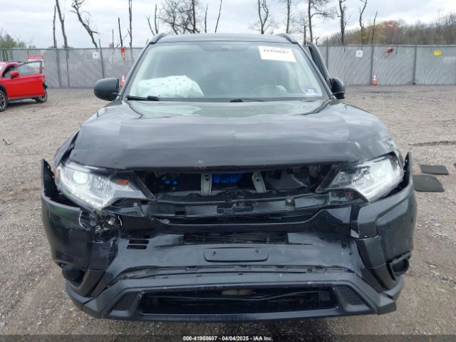 JA4AD2A38KZ047573 Mitsubishi Outlander Es