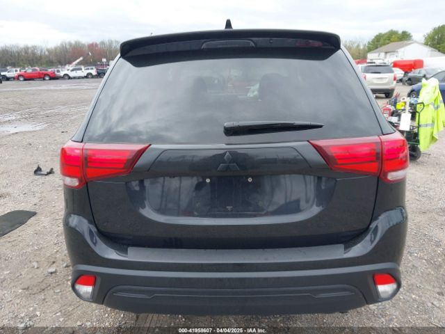 JA4AD2A38KZ047573 Mitsubishi Outlander Es