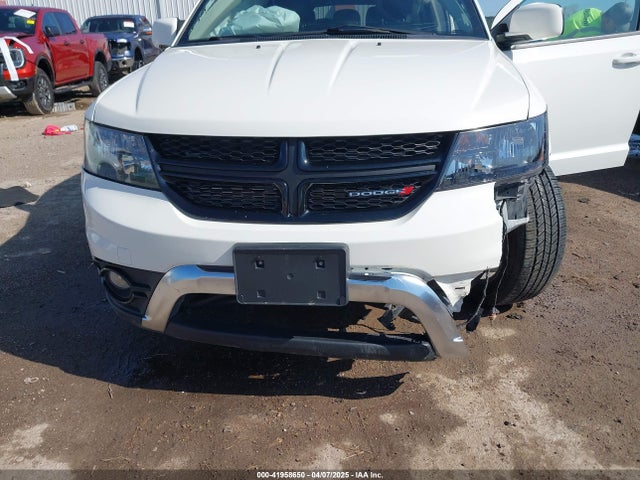 3C4PDDGG0JT386534 Dodge Journey Crossroad Awd