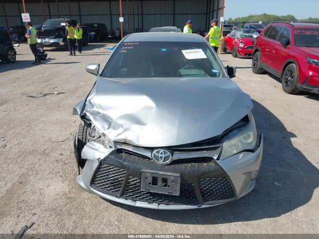 4T1BF1FKXGU221464 Toyota CAMRY SE