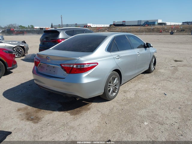 4T1BF1FKXGU221464 Toyota CAMRY SE