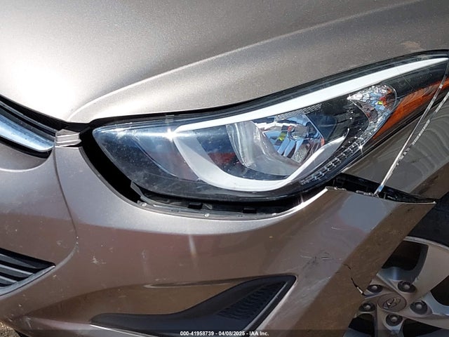 5NPDH4AE8FH603186 Hyundai ELANTRA SE