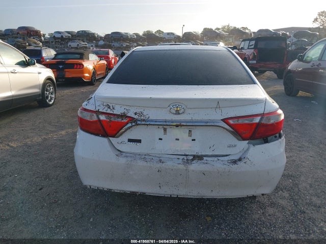 4T1BF1FK1HU722048 Toyota CAMRY SE