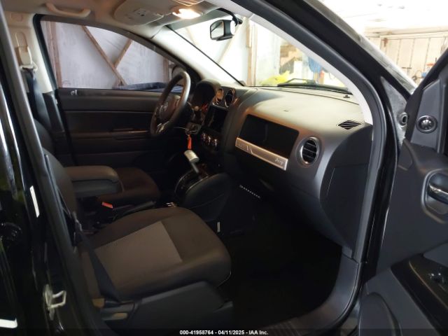 1C4NJDBB1GD549461 Jeep Compass Sport