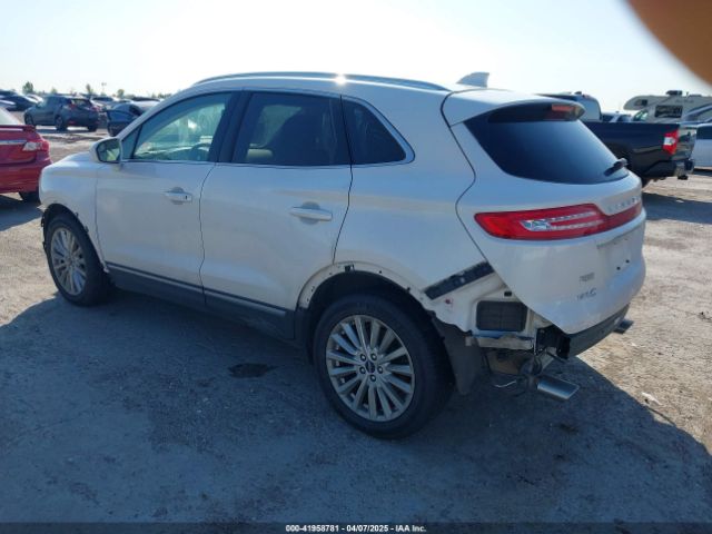 2019 LINCOLN MKC 5LMCJ1C92KUL35937 Photo 2